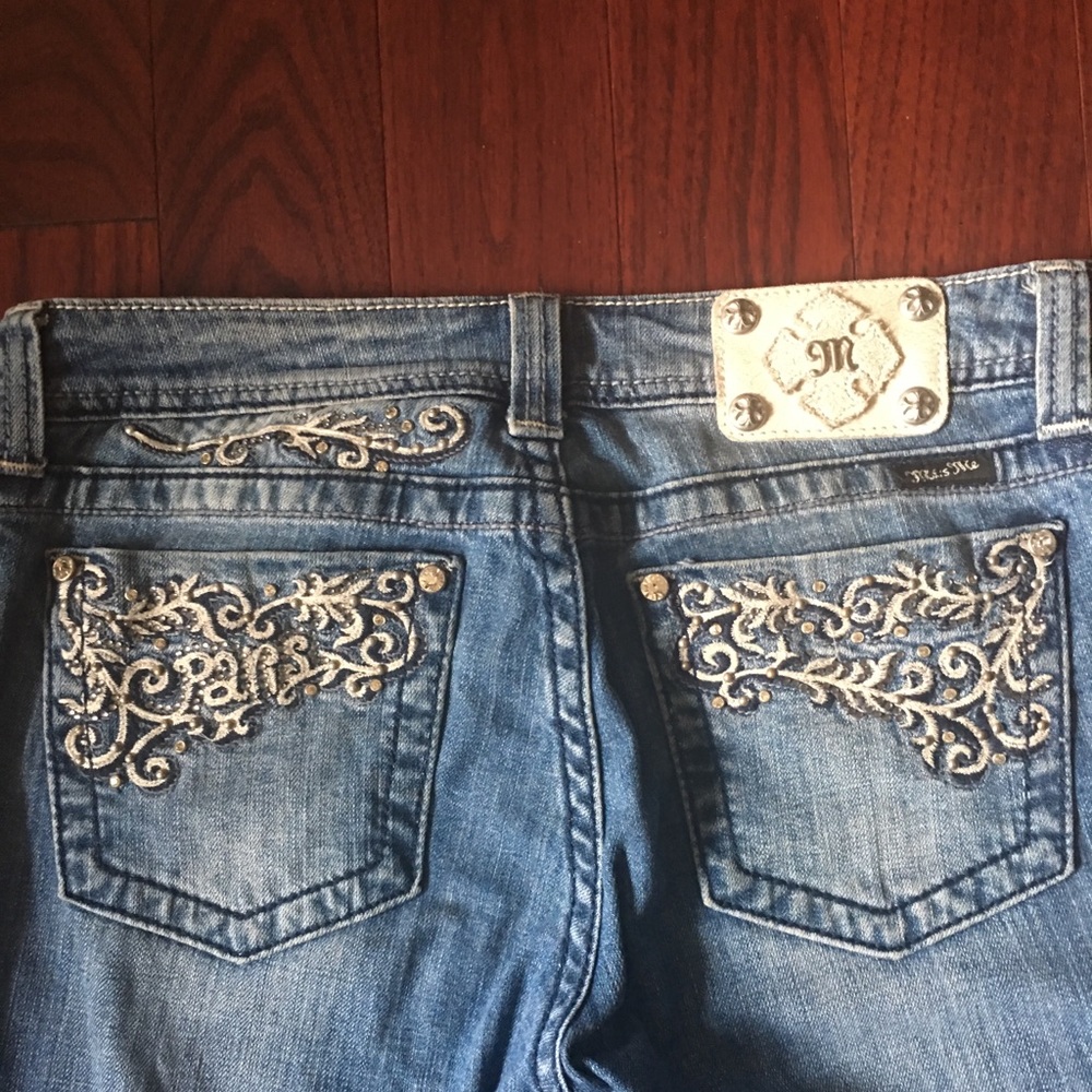 Rare Miss Me’s with Paris printed on back pocket